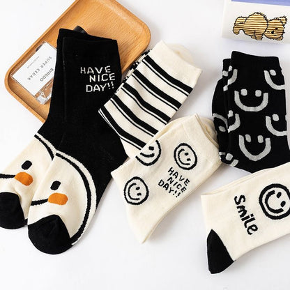[littlecrab] Kaos Kaki Panjang Hitam Putih Smiley Emoticon Senyum Have A Nice Day Full Cotton Import Sock Stripe Smile Korean Style