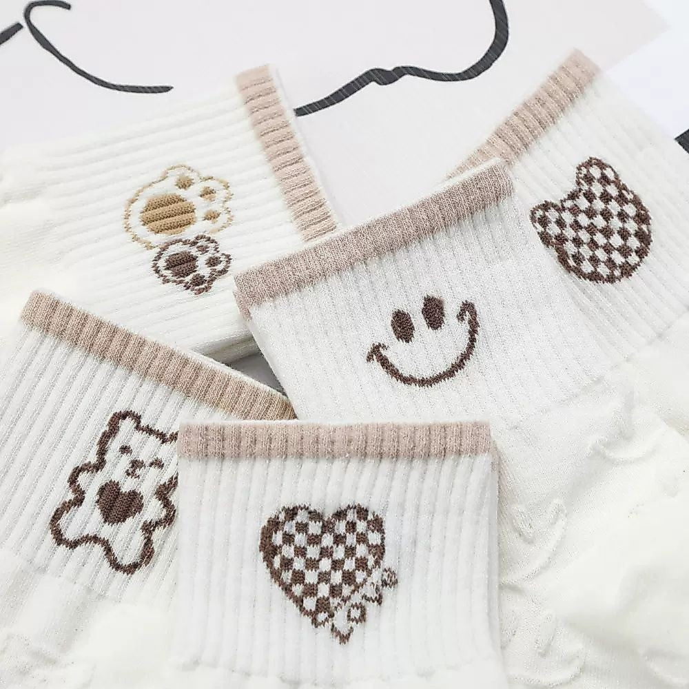 [littlecrab] Kaos Kaki Brown Coklat Motif Beruang Love Smile Bear Chocolate Base Putih Import Sock High Quality Knit Rajut Style Korean Style