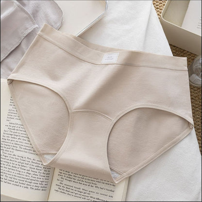 Pekanbaru Celana Dalam Wanita C-15 Seamless Anti Nyeplak Bahan Ice Silk Lembut