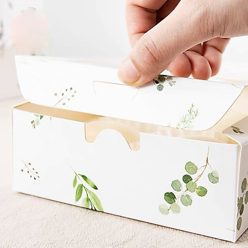 Pekanbaru Cake Box Ivory / Kotak Kue Putih Gambar Dengan Display