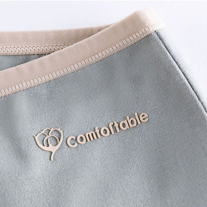Pekanbaru Celana Dalam Wanita C-6 Katun Murni Bermotif Logo Comfortable