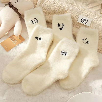 [littlecrab] Kaos Kaki Bulu Bahan Tebal Putih Aesthetic Simple Elegan Emoji Fluffy Socks Berkualitas